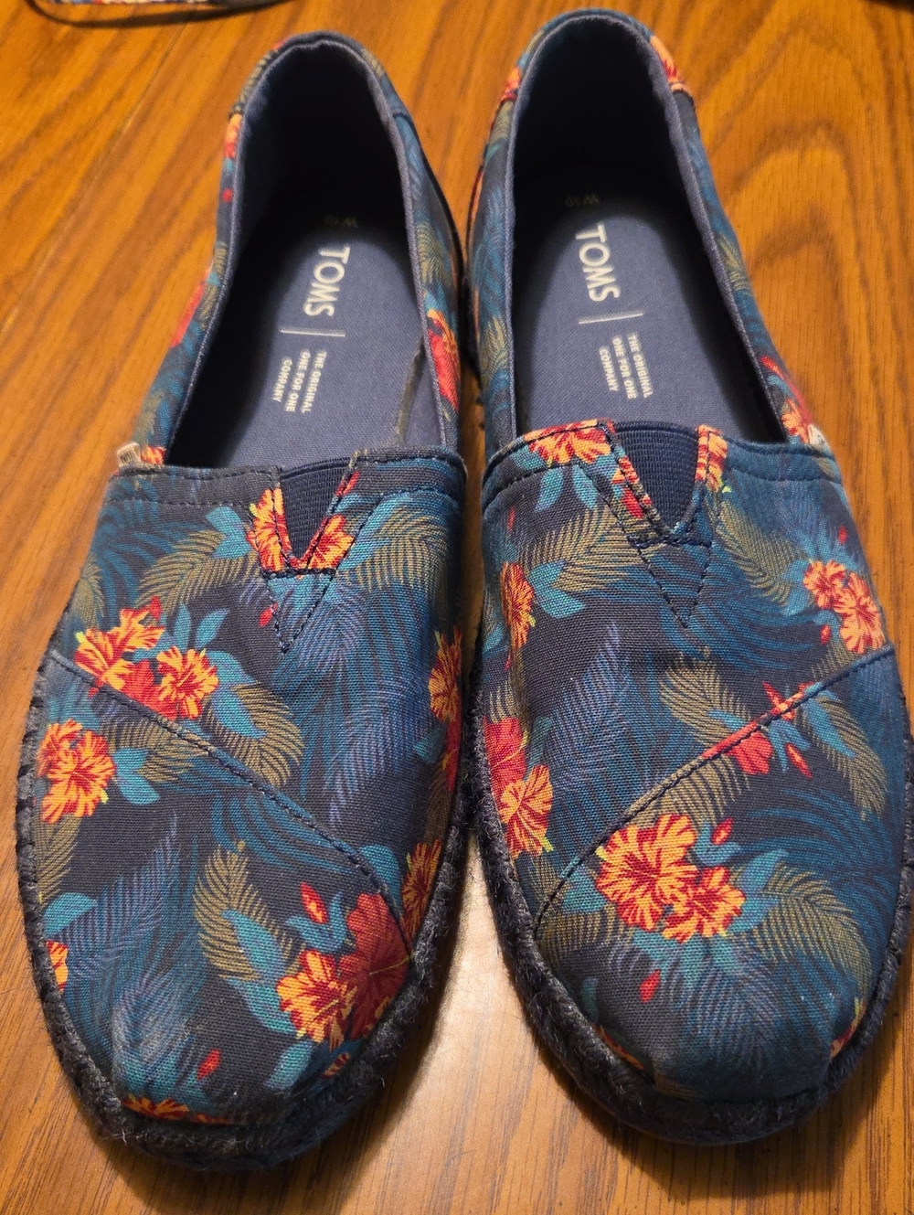 TOMS Womens Navy Tropical Floral Canvas Slip-On Espadrilles
